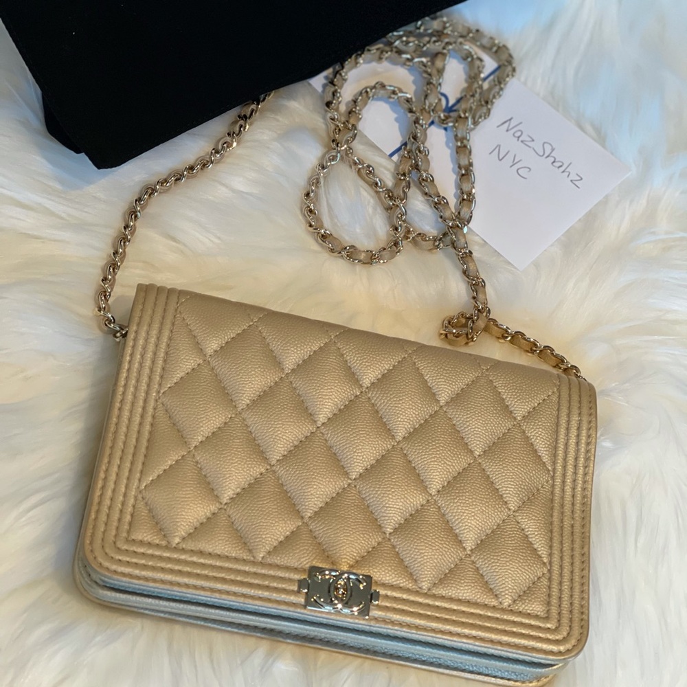 Chanel 17S light gold WOC
